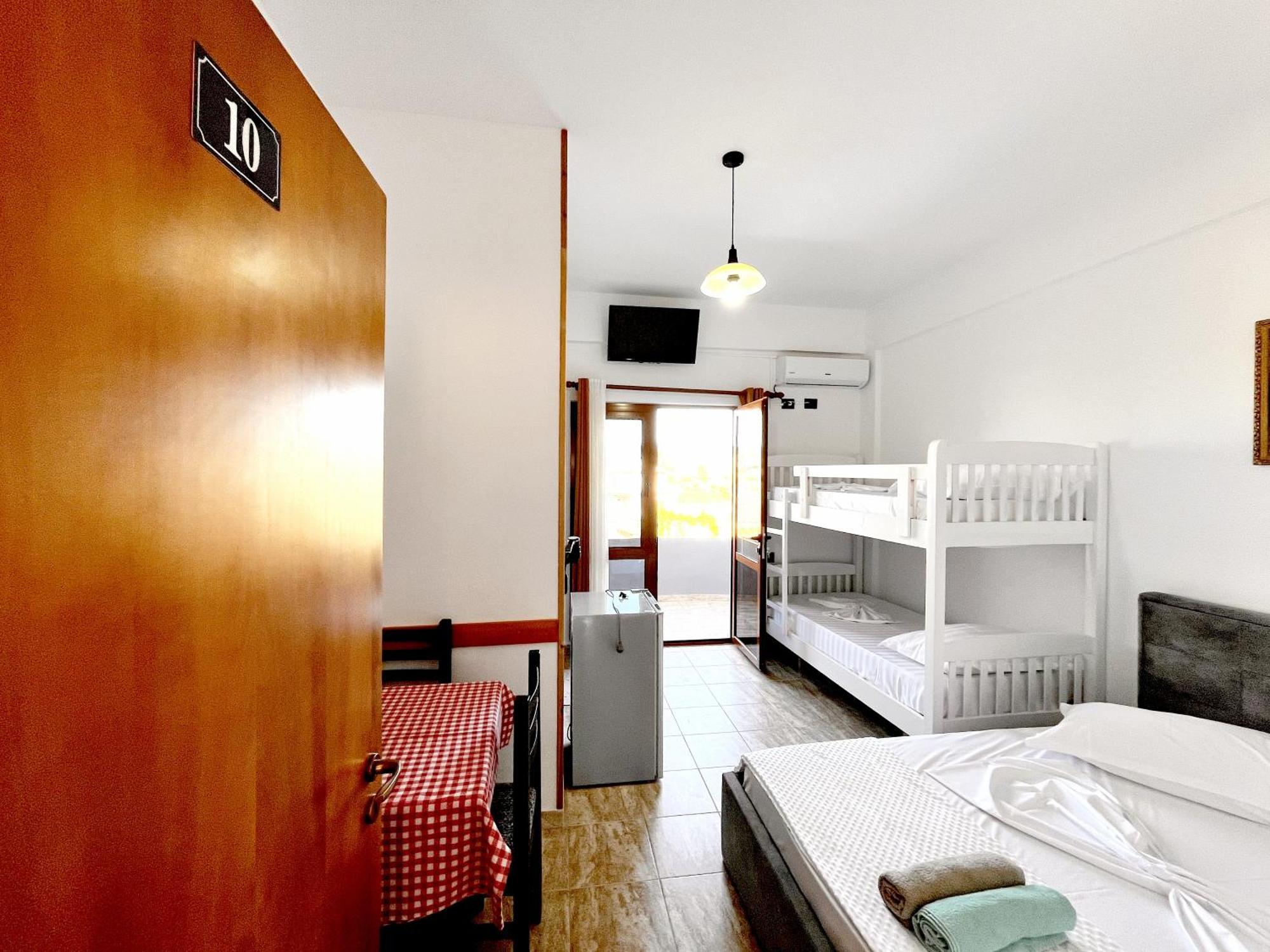 Vila Kam Vlorë Exterior foto